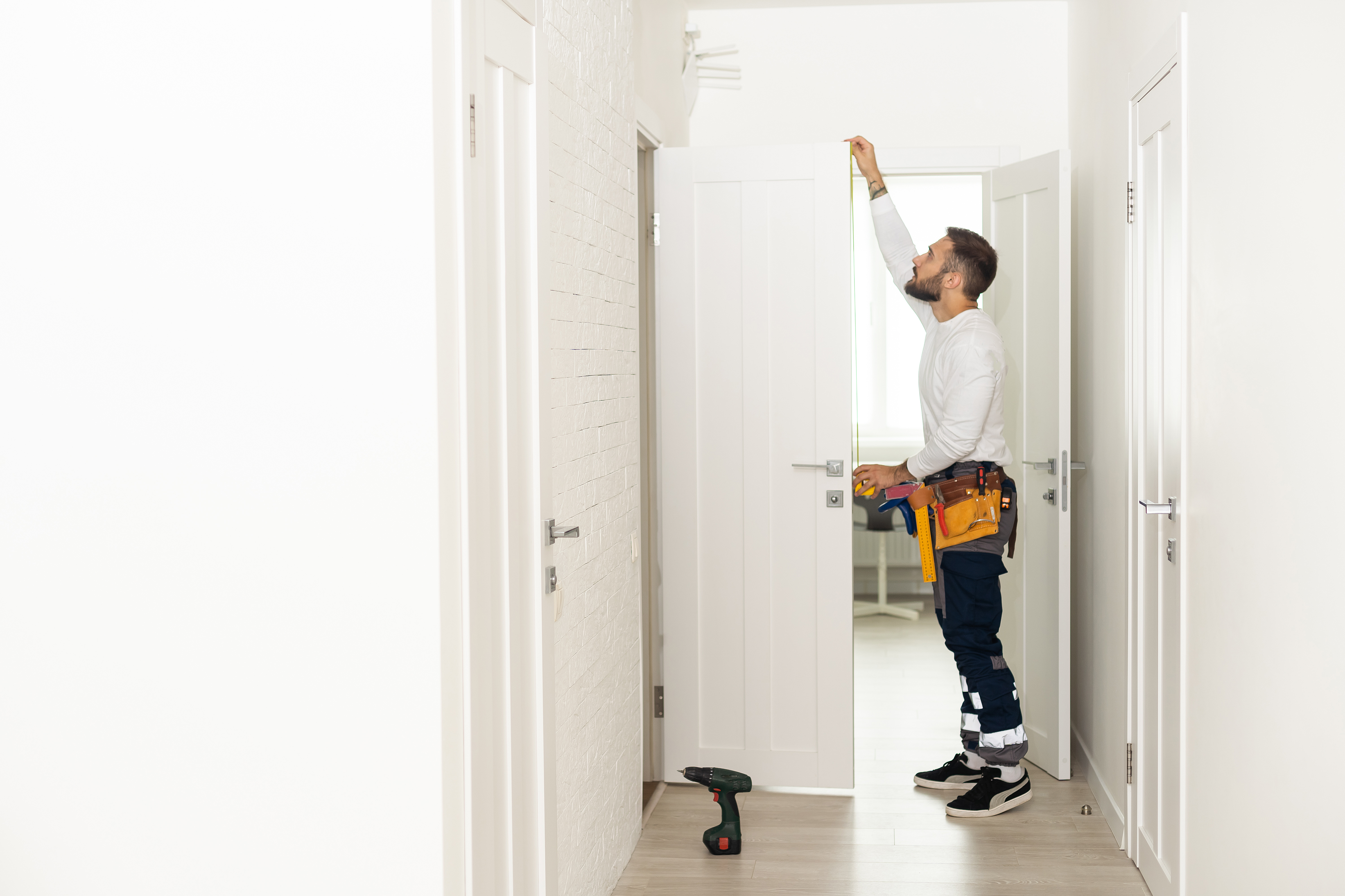 How to Choose the Right Interior Door for Your Home: 5 Factors to Consider
