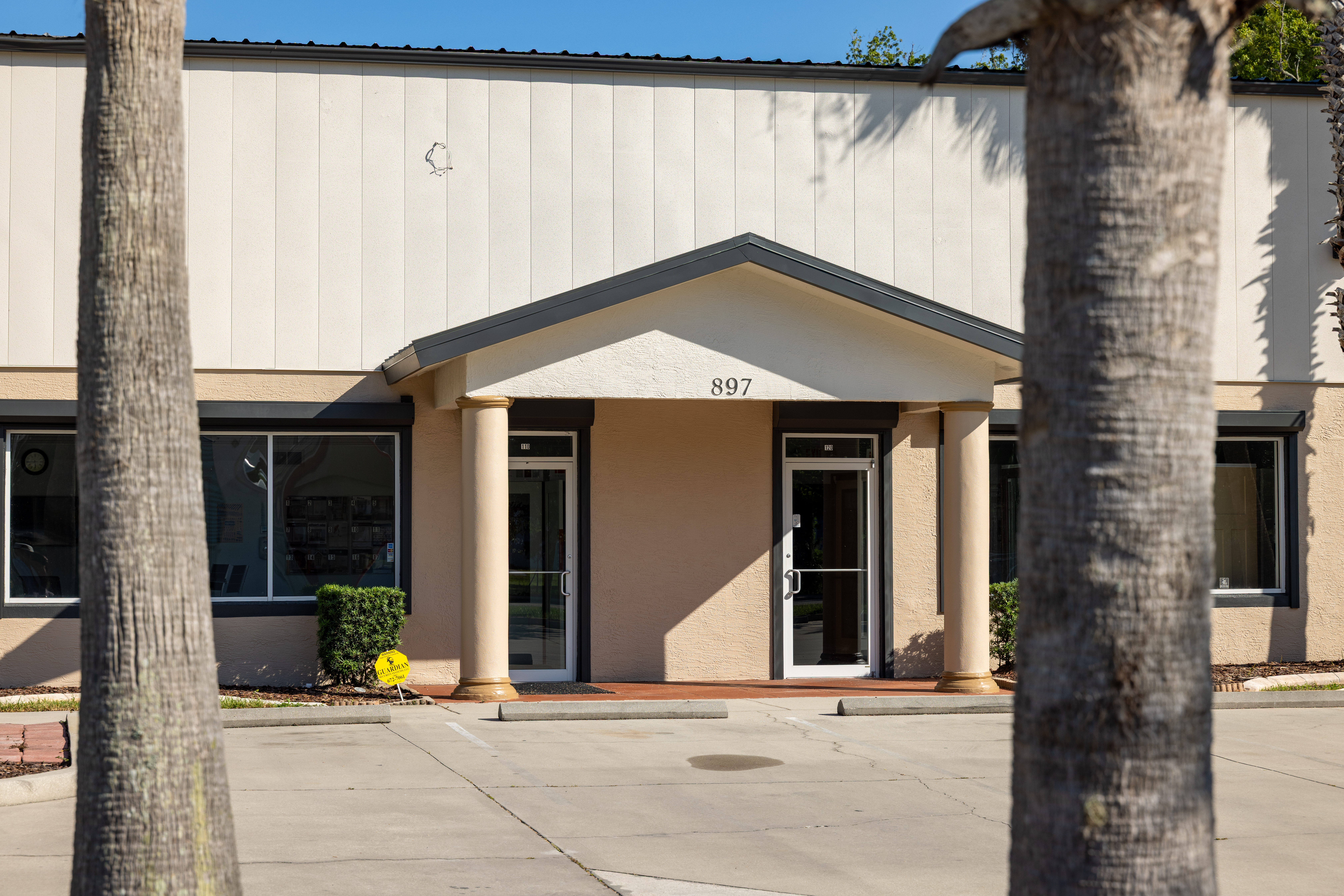 Exterior of the 1st Choice Door & Millwork showroom located in Daytona, Florida.